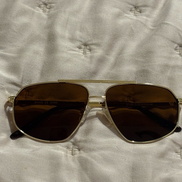 Sojos Chloe sunglasses Gold Frame Brown Lens never worn - Picture 3 of 9